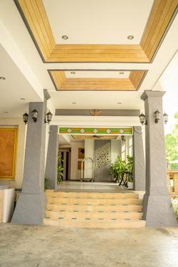 LA Vintage Resort by Poppa Palace