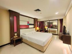 Ebina House Hotel