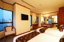 Grand Diamond Suites Hotel