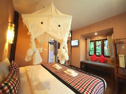 Thapwarin Resort, Koh Ngai