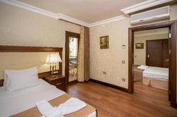 Latanya Park Resort