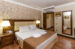 Latanya Park Resort