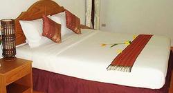 Tonsai Bay Resort