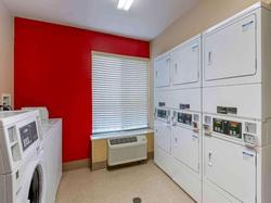 Extended Stay Deluxe Universal