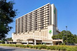 Holiday Inn National Airport / Crystal City