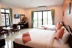 Sripet Hotel