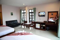 Sripet Hotel