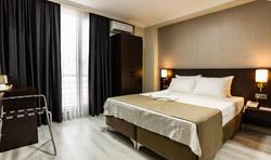 Mays Royal Hotel