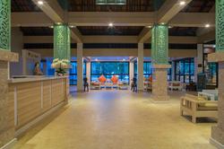The Briza Beach Resort Khaolak