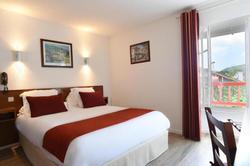 Logis Hotel Baratxartea