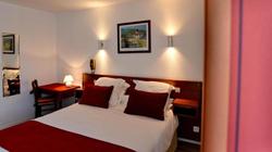 Logis Hotel Baratxartea