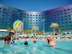 Universal Terra Luna Resort