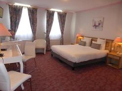 Logis Hostellerie Saint Louis