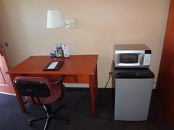 Econo Lodge Airport at RJ Stadium