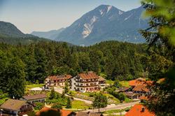 Bayern Resort Hotel & Apartments