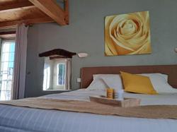 Logis Hotel Le Clos Des Sullys