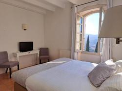 Logis Hotel Le Clos Des Sullys