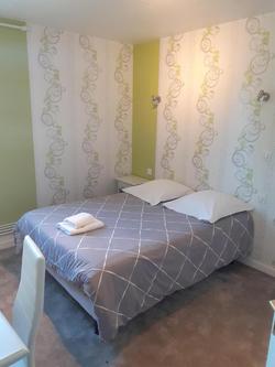 Logis Hotel Au Puits Enchante