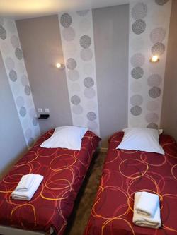 Logis Hotel Au Puits Enchante