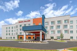 Hampton Inn Suites Little Rock Airport