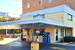 OYO Hotel Edgebrook Chicago North Shore