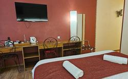 Logis Hotel Le Mont Barral