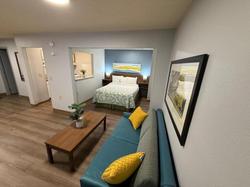 HomeTowne Studios & Suites Greensboro
