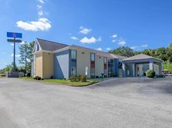 Econo Lodge Inn And Suites