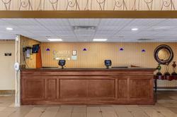 Quality Inn & Suites Airpark East