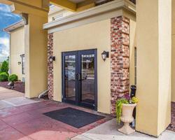 Quality Inn Airport - St. Louis