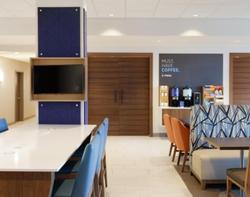 Holiday Inn Express & Suites Charlotte Airport Are