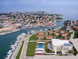 Sisus Marina Çeşme