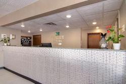 Quality Inn & Suites  (Carteville)