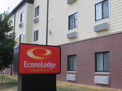 Econo Lodge  Inn & Suites Fairgrounds