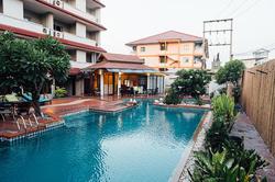 Gazebo Resort Pattaya by ZUZU