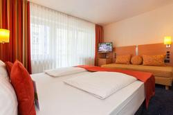 Favored Hotel Plaza