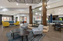 Holiday Inn Express Suites Lexington