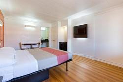 Motel 6 Dallas - Market Center