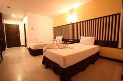 Dancenter Luxury Underwater World Pattaya