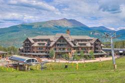 Crystal Peak Lodge