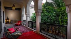 Riad Sara & Sara Srira