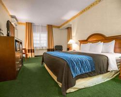 Quality Inn & Suites Dixon near I-88