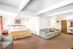 Days Inn by Wyndham Columbia I-70