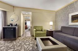 Embassy Suites by Hilton San Antonio Airport