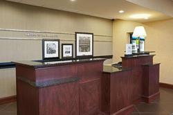 Hampton Inn & Suites Indianapolis-Airport
