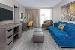 Hampton Inn & Suites Kansas City-Country ClubPlaza