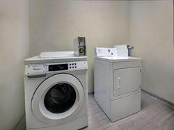 Hampton Inn & Suites Augusta West