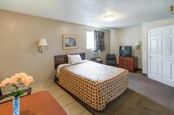 HomeTowne Studios Orlando - Casselberry