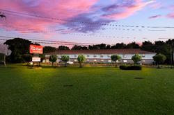 Red Roof Inn & Suites Vineland - Buena