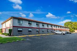 Red Roof Inn & Suites Vineland - Buena